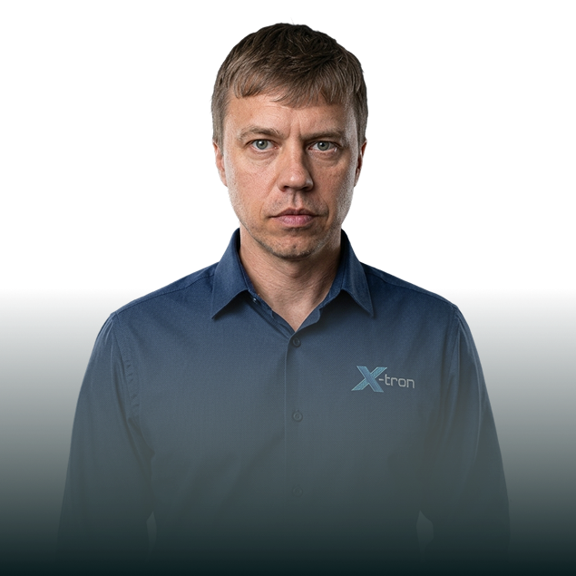 Инженер X-Tron